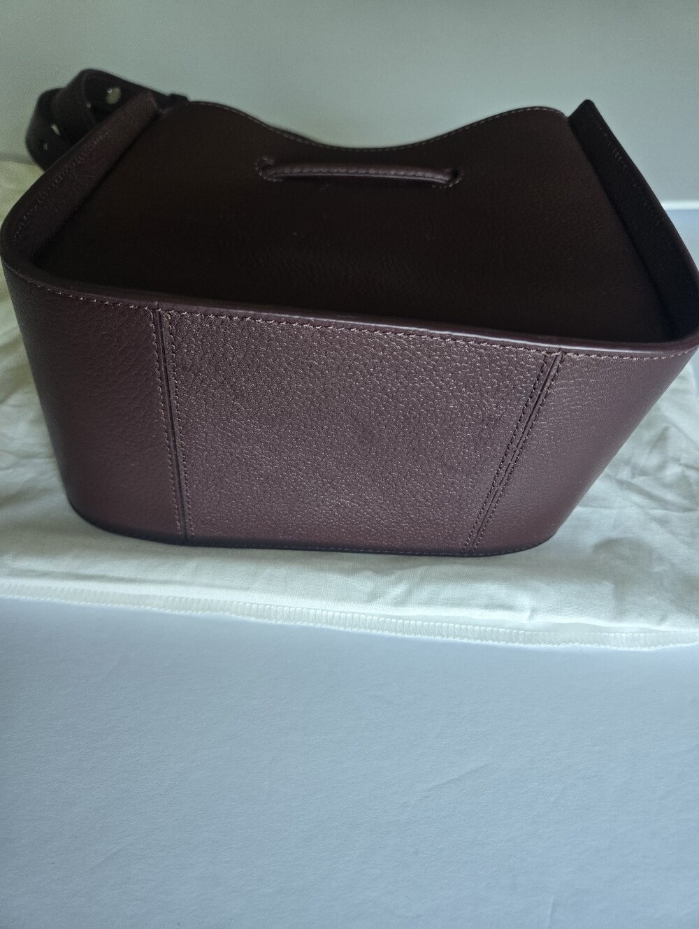 Phillip LIM Structured LEATHER Crossbody - Picture 6 of 11